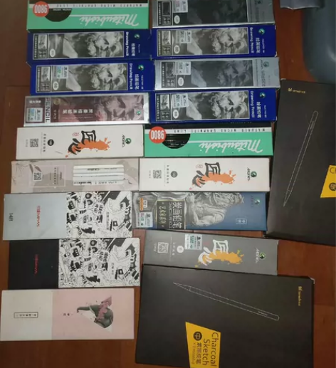 出闲置美术用品 补充颜料18包 有的全新未...