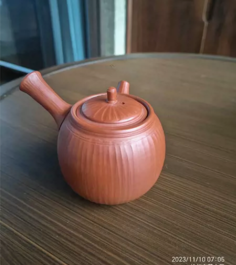 常滑烧 杉江木仙的急须,70年代作品。目测...