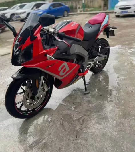 20年阿普利亚gpr150 手续齐全 长年...