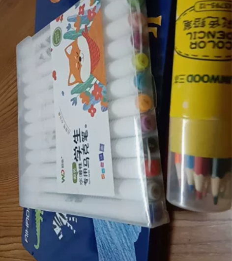彩铅 马克笔 水彩笔 彩色铅笔 点关注更优...