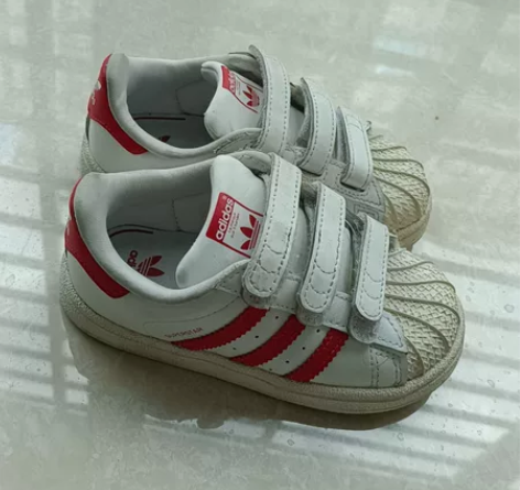 adidas童鞋,内长15.8,穿一季,已...
