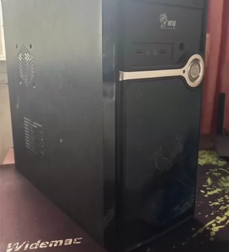 电脑机箱一个 铁皮机箱 很结实 外地...