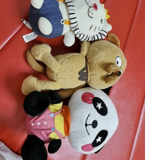 娃娃机抓的太多了，比批发价还低，三个打包1...