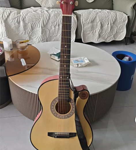卡斯摩casme 吉他 入门级吉他,品相还...