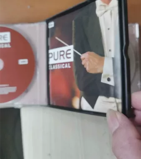 古典CD三碟装,EMⅠ公司即百代公司,有4...