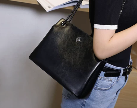 viney女包包2020新款潮真皮网红斜挎...