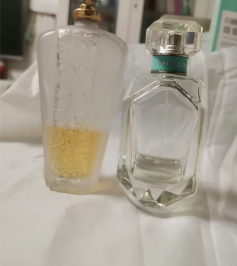 纪梵希香水打包，分别是100.75毫升，余...