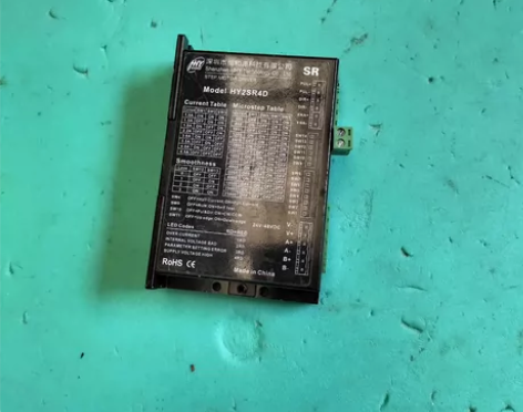 恒和源步进驱动器,型号HY2SR4D,成色...