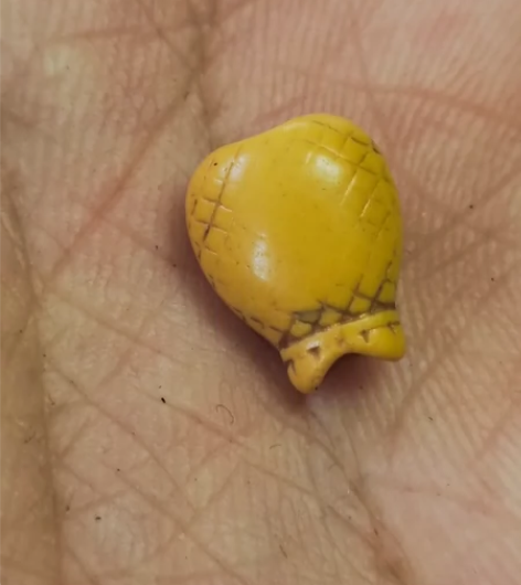 藏传老料器配饰三通用佛塔钱袋子 老塑料赛璐...