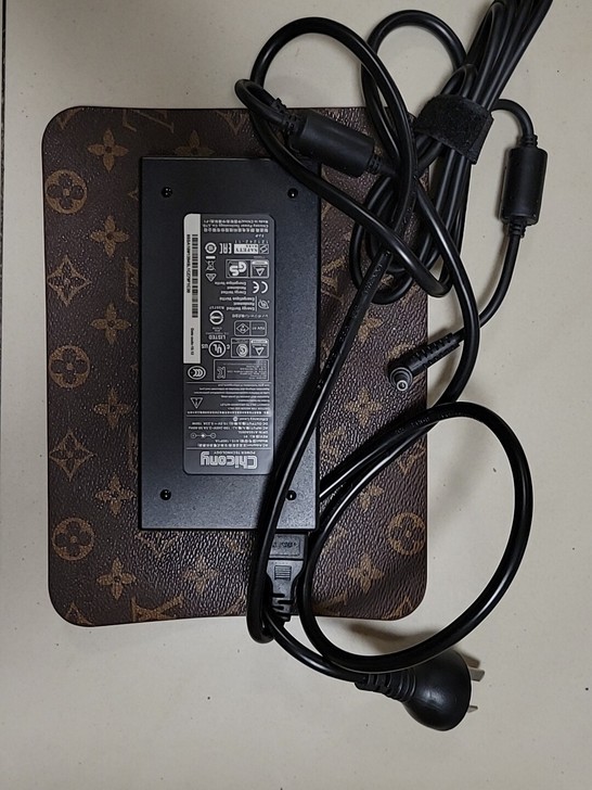 原装机械革命深海泰坦X8Ti Plus X...