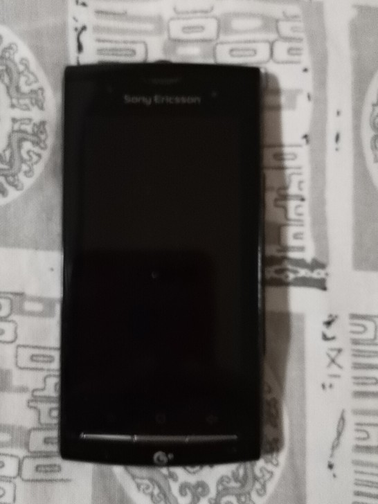 Sony Ericsson手机，因为没有充...