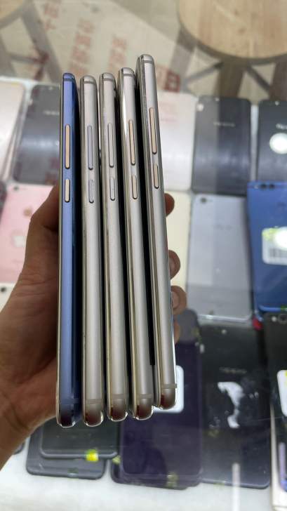 魅族note5。  3+32。当 备用机杠...