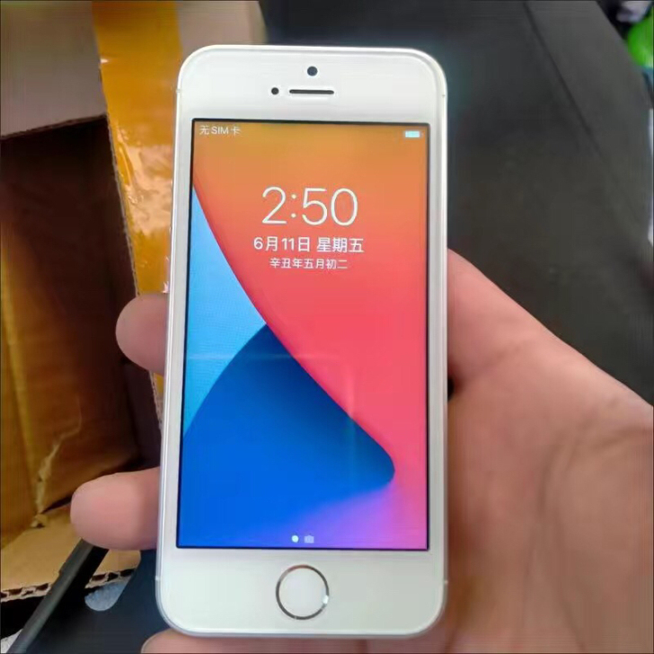 二手苹果手机iPhone5SE备用游戏机苹...