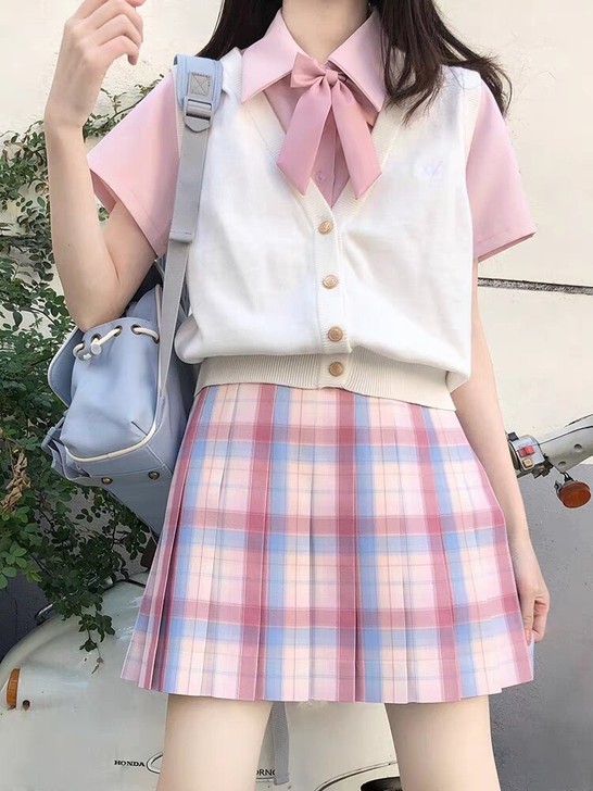 全新jk格群 带吊定,有飞机盒