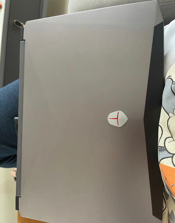 雷神st r3小钢炮  独显笔记本电脑无磕...