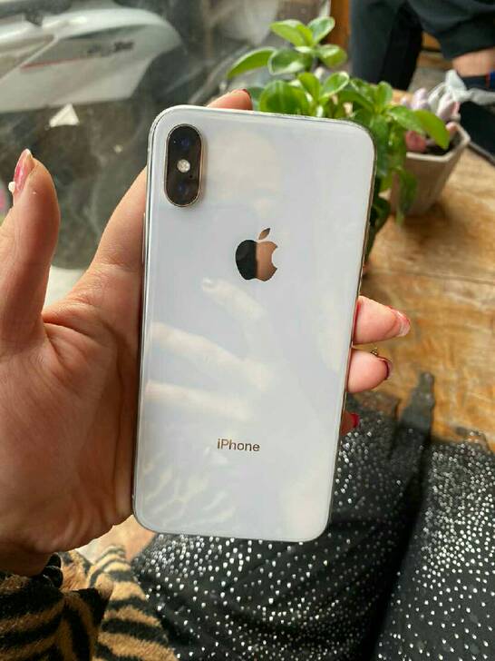 自己用的苹果x白色的，iphonex白色内...