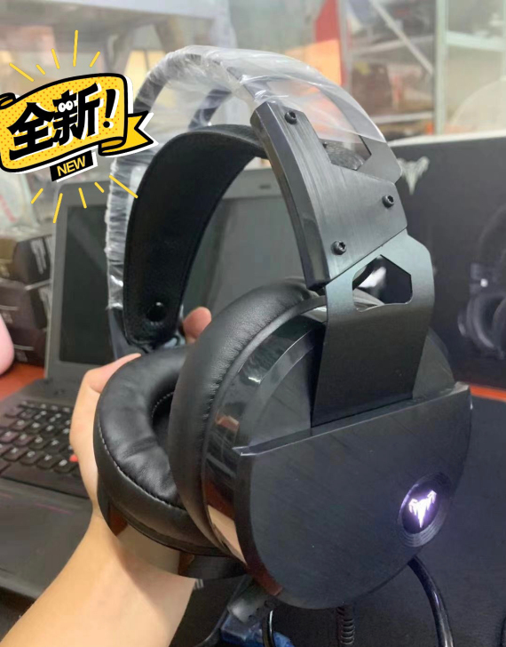 速钛电竞游戏耳机7.1金属