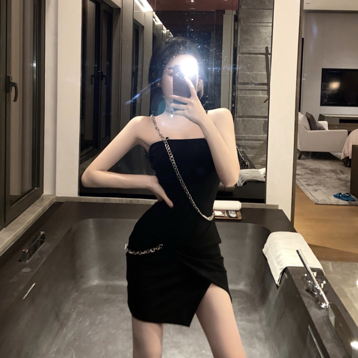 欧美吊带连衣裙女夏季2020新款性感抹胸黑...