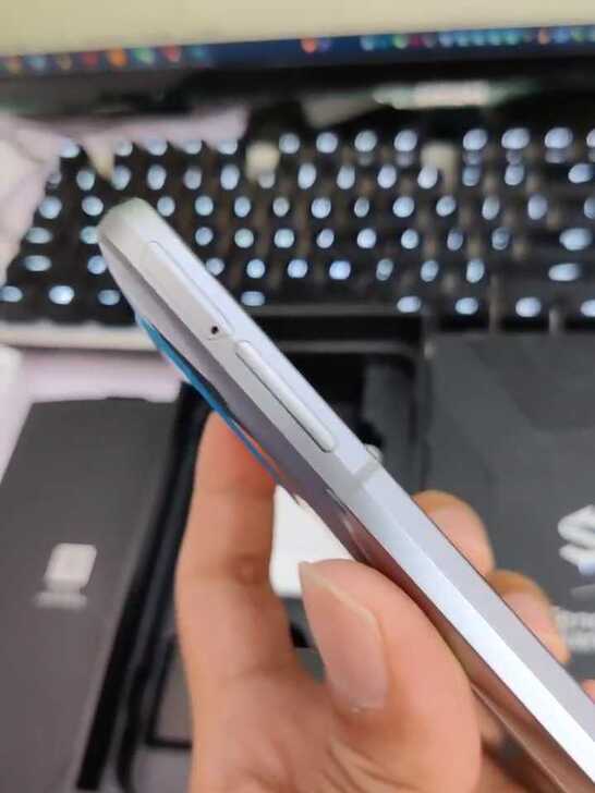 黑鲨游戏手机3 5G 12+256 灰色 ...
