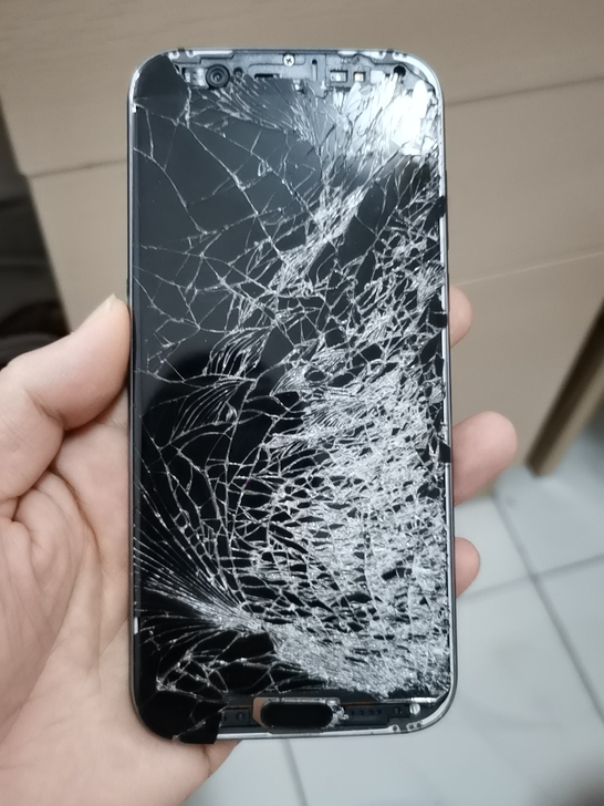 黑鲨1代,8+128,开机屏幕坏了,主板已...