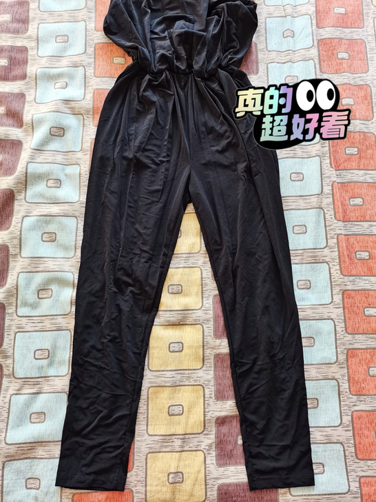 全新V领无袖收腰显瘦连体裤