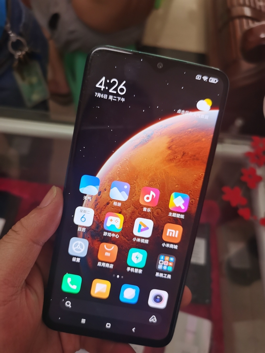 红米note8pro,无锁机,可以恢复出厂...