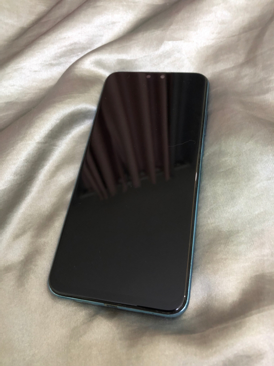 华为畅享9Plus. 内存4+128,裸...