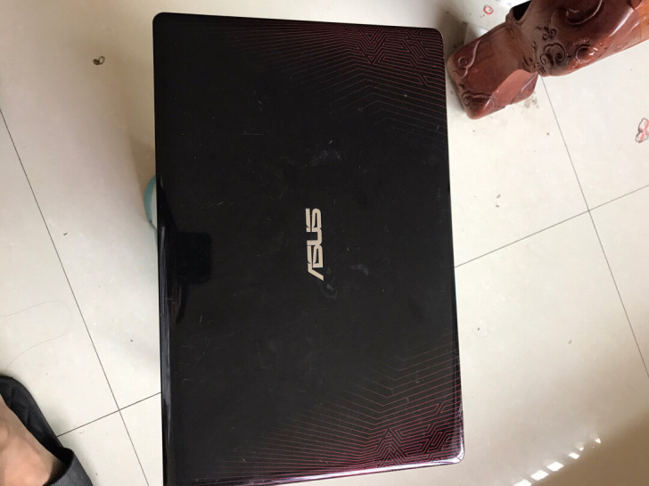 二手华硕笔记本 i5-6300hq  8g+1T  2g独显
