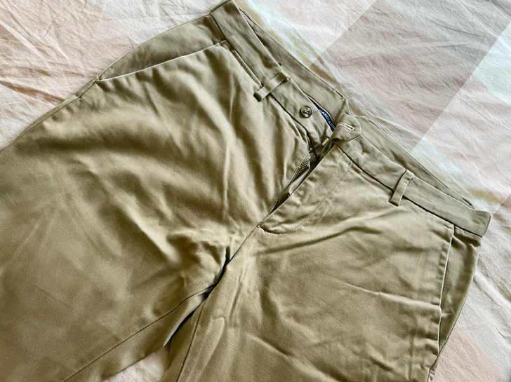 卡其色男士休闲裤