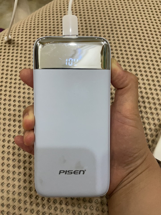 品胜20000充电宝，自用闲置，有污渍，显...