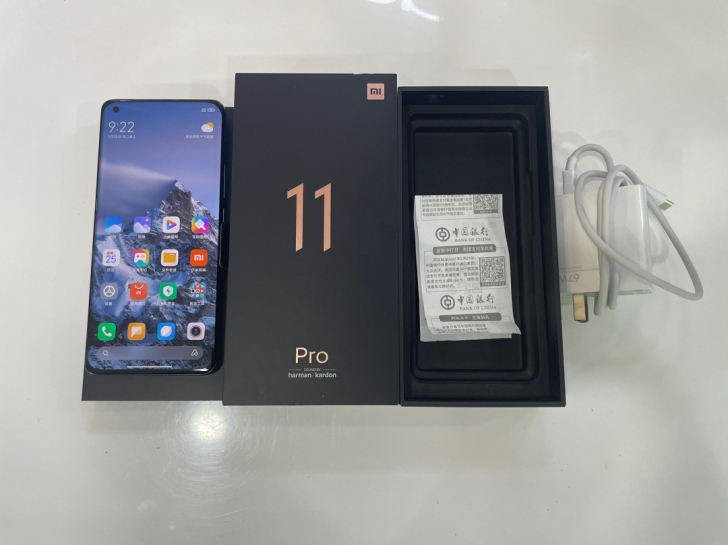 小米11pro 内存8+128g绿色,成色...