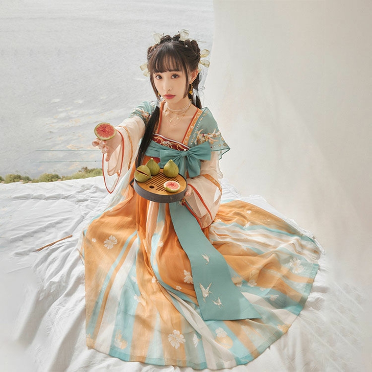 瑶瑶公主遇见神鹿王者款国风长袖连衣裙汉服女...