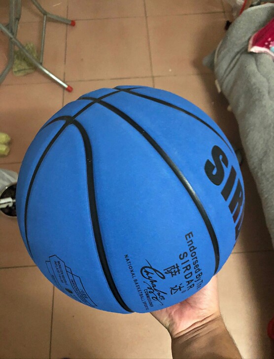 篮球翻毛皮 真皮手感7号成人学生篮球 全新...