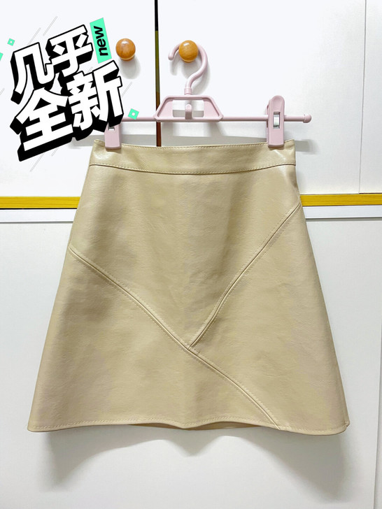 皮裙。几乎全新(售出不退不换)