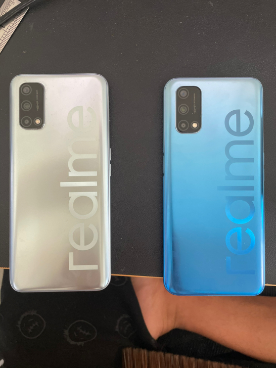 realme真我Q2 5G手机 ,手机是公...