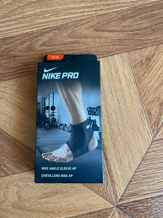 全新正品nike护脚踝,尺码如图。个人闲置...