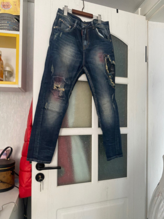 女士牛仔裤