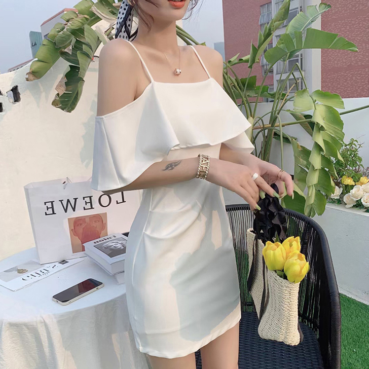 吊带连衣裙女夏季海边度假沙滩裙白色辣妹性感...