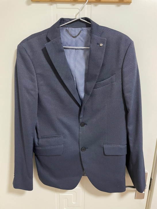 Zara 男士 灰色 西装 有垫肩 修身