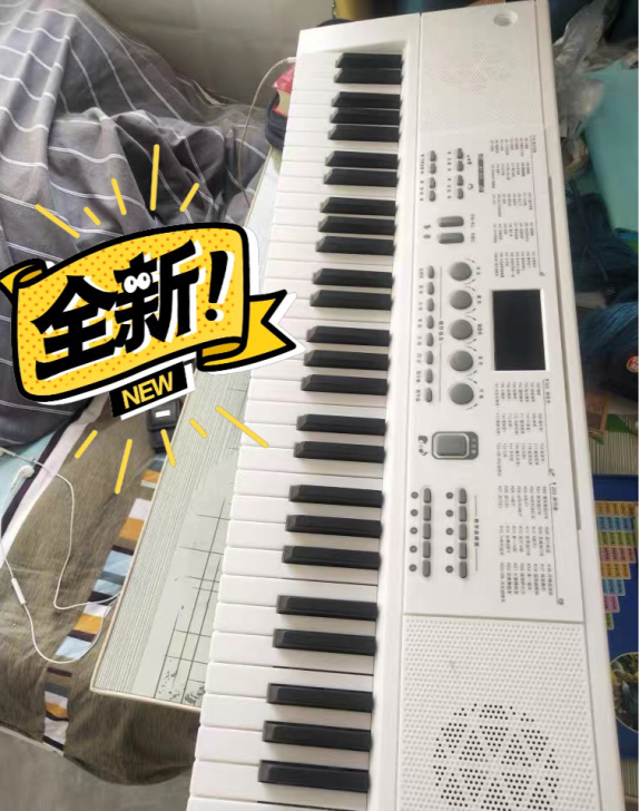低价包邮转让!!61键幼师多功能电子琴初学...