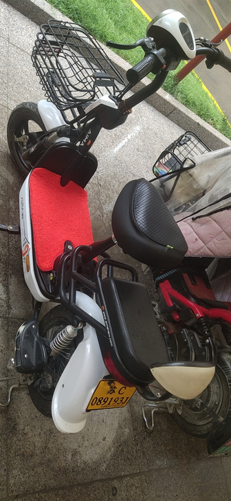 爱玛电动车
