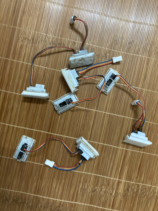 极飞19款p30拆机航灯30一个打包100