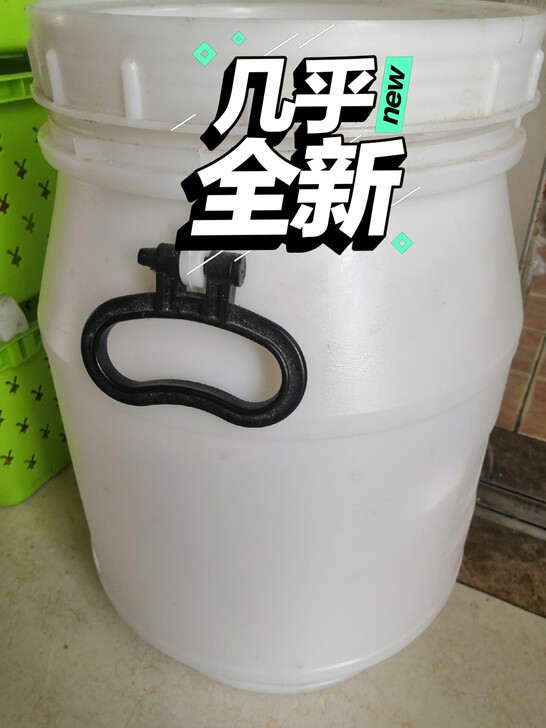本人有一批洗洁精的塑料桶(100多只)需要...
