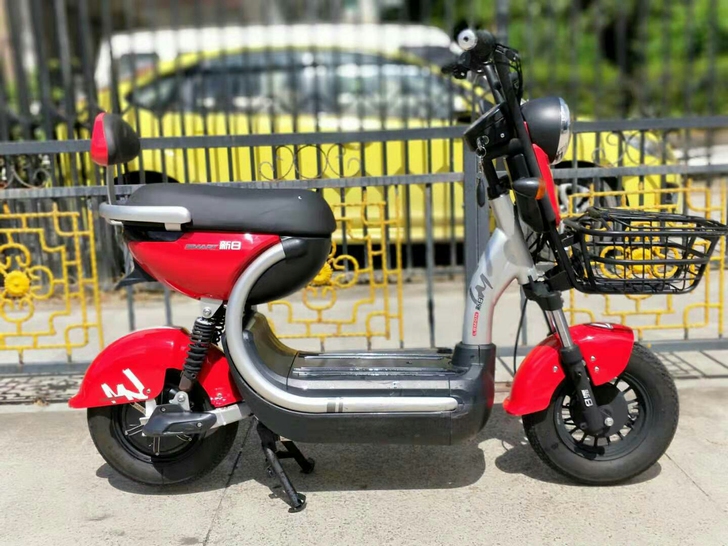 新日电动车,二手电动车,新电池,车况完美没...