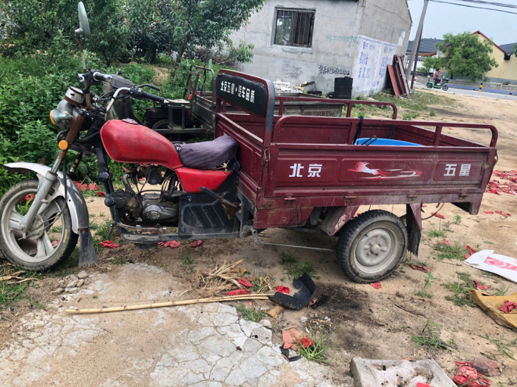汽油三轮车，车子没毛病，不带倒档，很省油，...