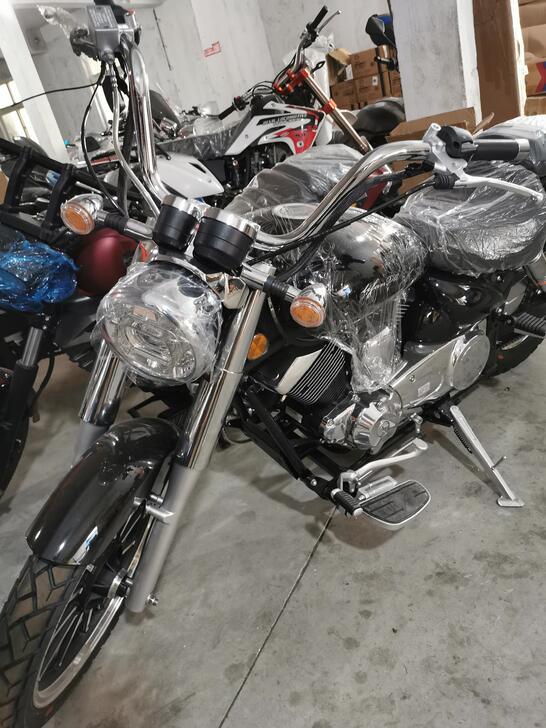 摩托车，跑车，街车，公路赛，越野，我们这里...