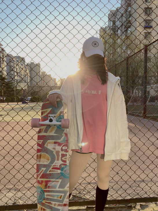 长板滑板女生初学者