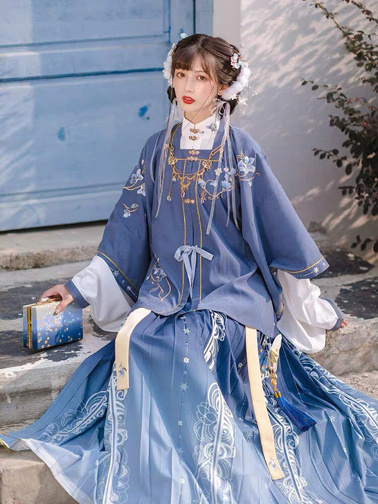 正版汉服出租｜池夏:玉雪香 明制短衫百褶裙...