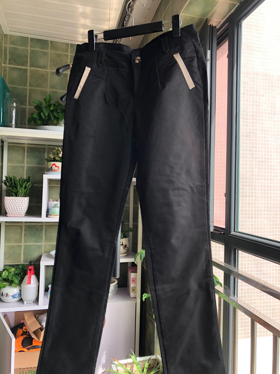 9成新黑色职业裤,腰围79cm,臀围100...