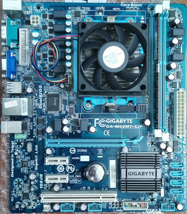 出一张卖国嘉的m68mt-s2p主板，自用...
